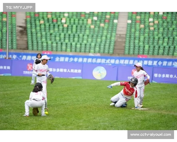 嵊州市三界镇中心小学获绍兴市青少年棒垒球联赛U10软式组一等奖